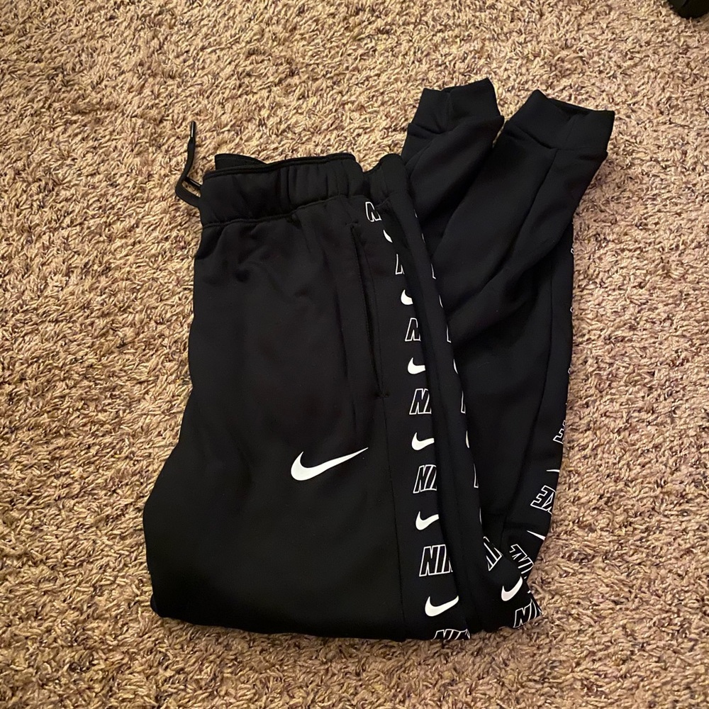 NIKE athletic jogger